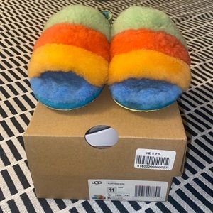 Toddler UGG slides
